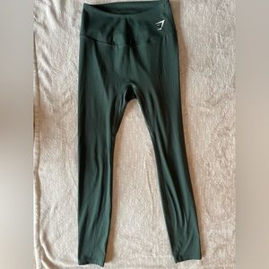 Gymshark Women’s Dark Green Leggings - Medium
